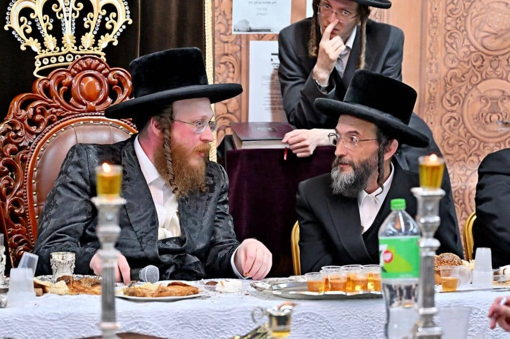 עריכת השולחן הטהור להילולת מרן האמרי יוסף מספינקא זיע"א