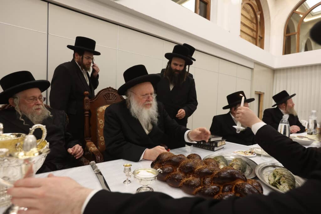 גלריה: ההילולא של בעל ההיכל הברכה בחצר קאמארנא