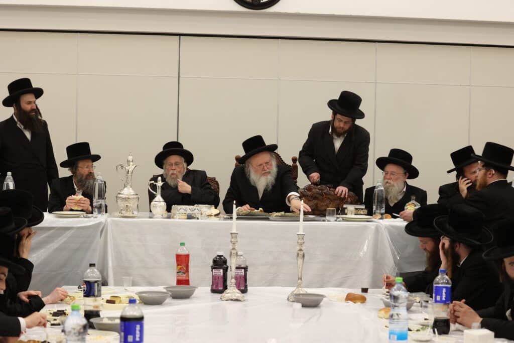 גלריה: ההילולא של בעל ההיכל הברכה בחצר קאמארנא