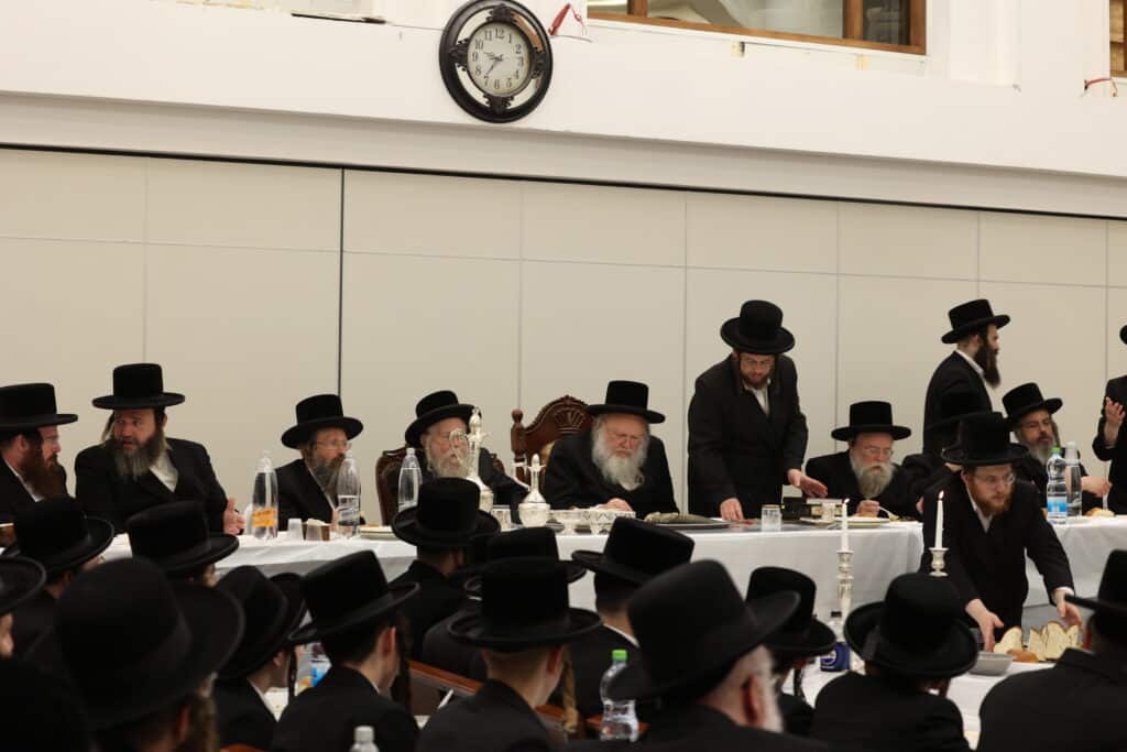 גלריה: ההילולא של בעל ההיכל הברכה בחצר קאמארנא