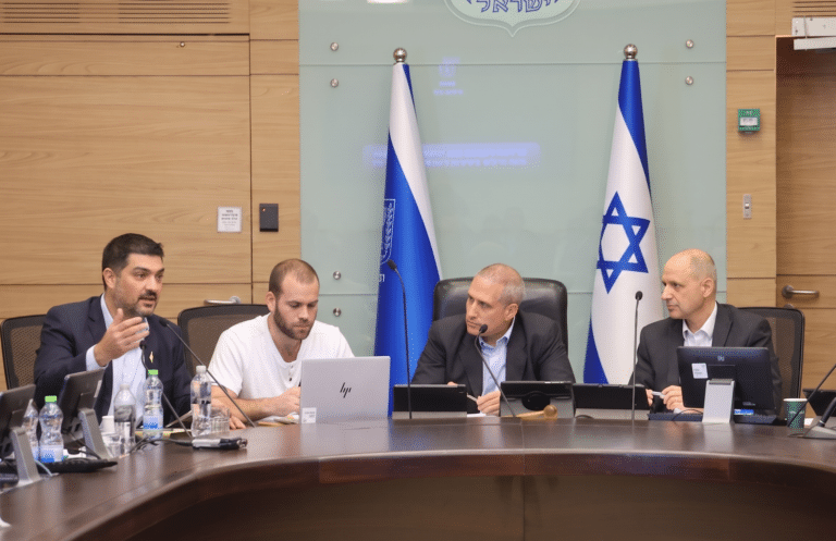 אחרי בג"ץ: ועדת הכספים אישרה את העברת המיליונים לחרדים