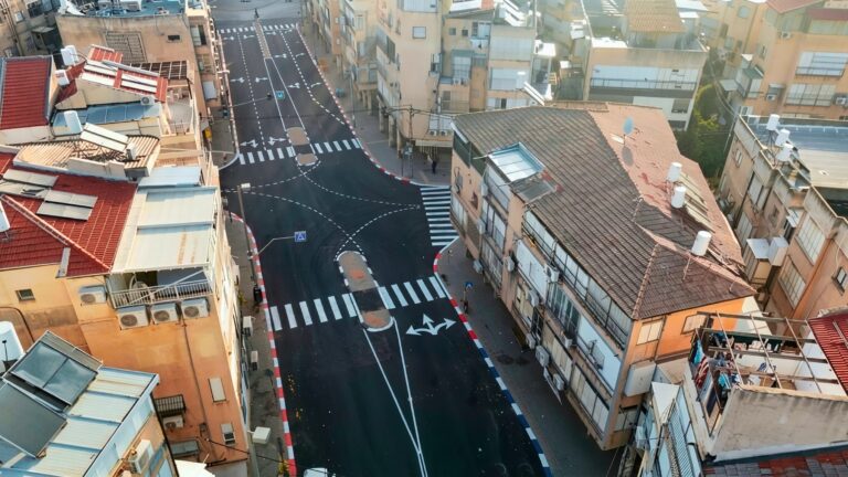 מהפכת התשתיות: הושלמו העבודות בציר רבי עקיבא ובציר בירנבוים ביציאה מהעיר