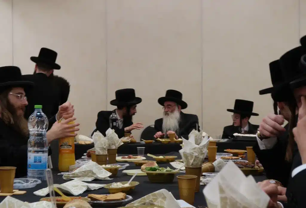 גלרייה: שמחת הבר מצווה לבן המשפיע הגר"ט ליסיצין