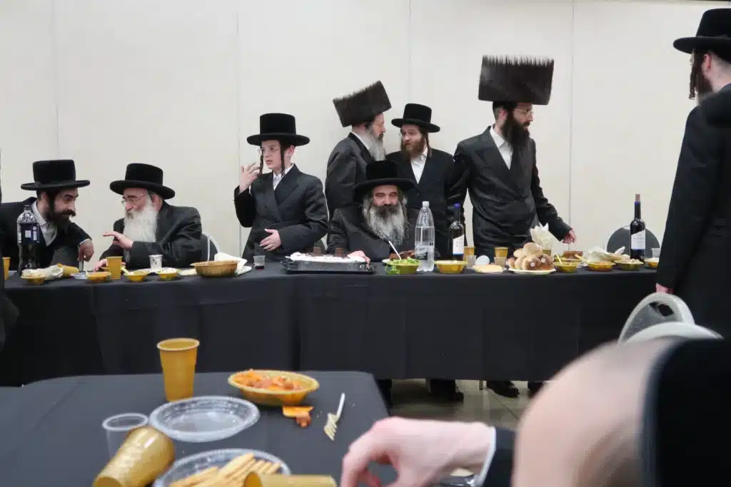 גלרייה: שמחת הבר מצווה לבן המשפיע הגר"ט ליסיצין