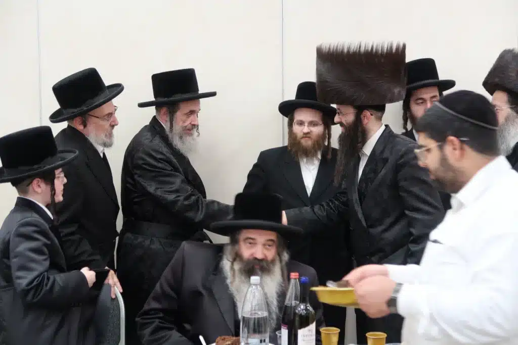 גלרייה: שמחת הבר מצווה לבן המשפיע הגר"ט ליסיצין