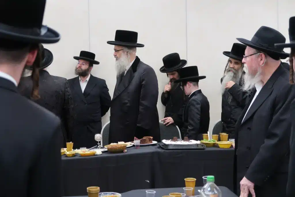 גלרייה: שמחת הבר מצווה לבן המשפיע הגר"ט ליסיצין