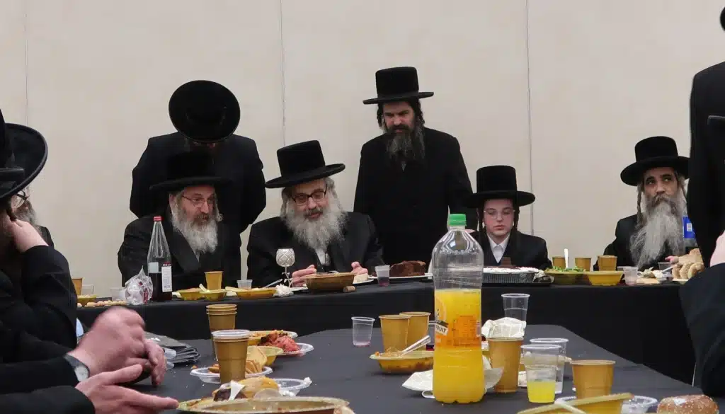 גלרייה: שמחת הבר מצווה לבן המשפיע הגר"ט ליסיצין