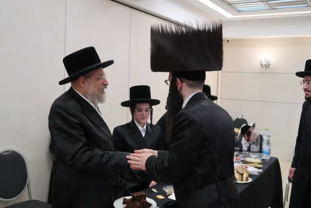 גלרייה: שמחת הבר מצווה לבן המשפיע הגר"ט ליסיצין