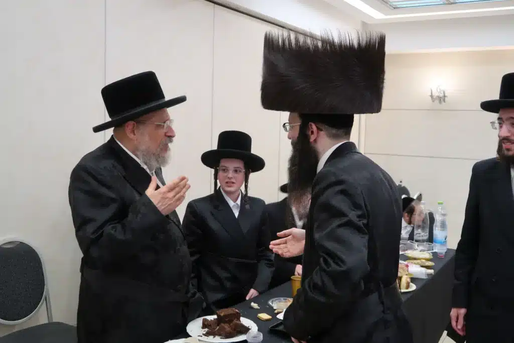 גלרייה: שמחת הבר מצווה לבן המשפיע הגר"ט ליסיצין