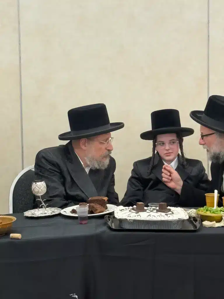 גלרייה: שמחת הבר מצווה לבן המשפיע הגר"ט ליסיצין