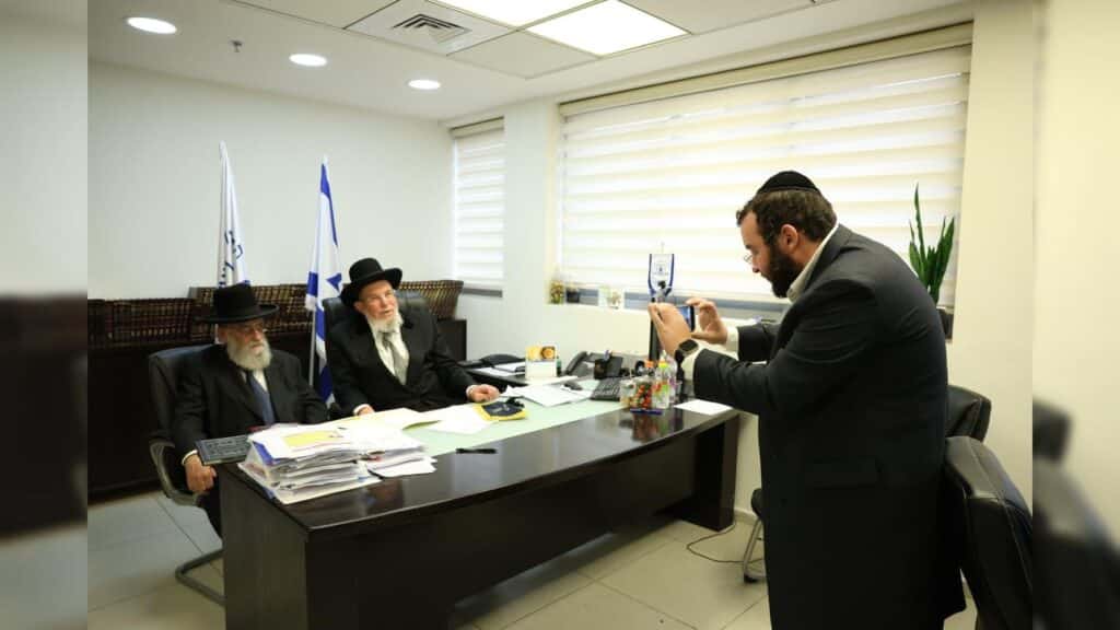 איצקוביץ': הדובר שנוטש והפקת הוואקל הענק שבדרך