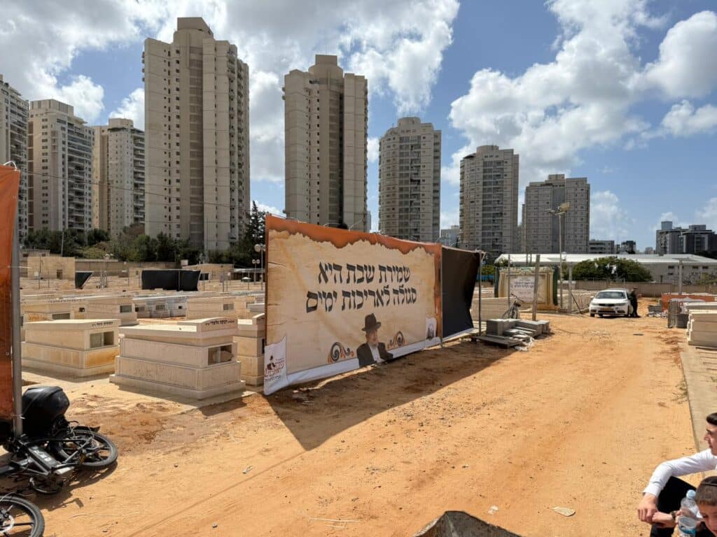 שנה להסתלקותו: המונים יעלו בצאת החג לציון הגר"מ מאזוז