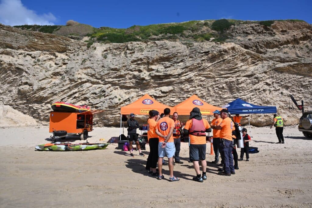 כל כוחות המשימה המיוחדות של זק"א גויסו לסריקות בקו החוף