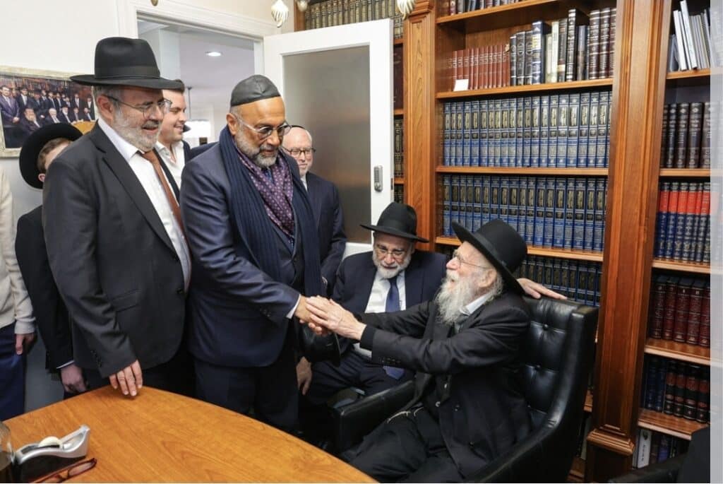 מרן הגרמ"ה הירש: "התיקון בעומר - לדאוג לתורה של השני"