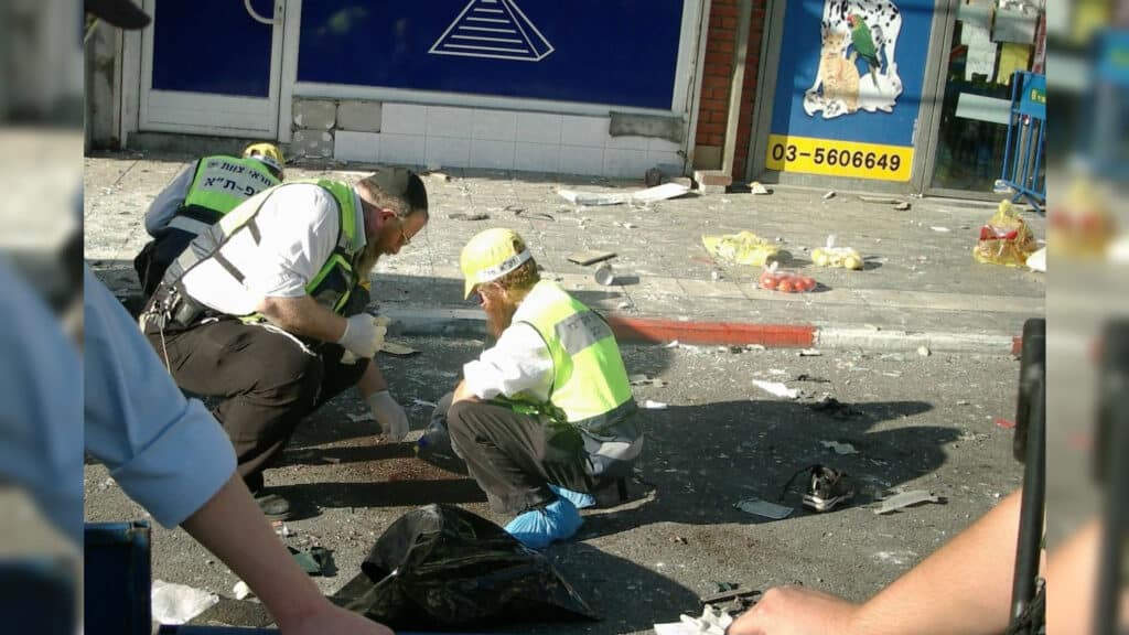 בגיל 68: המתנדב המיתולוגי מלב זירות הפיגועים הלך לעולמו