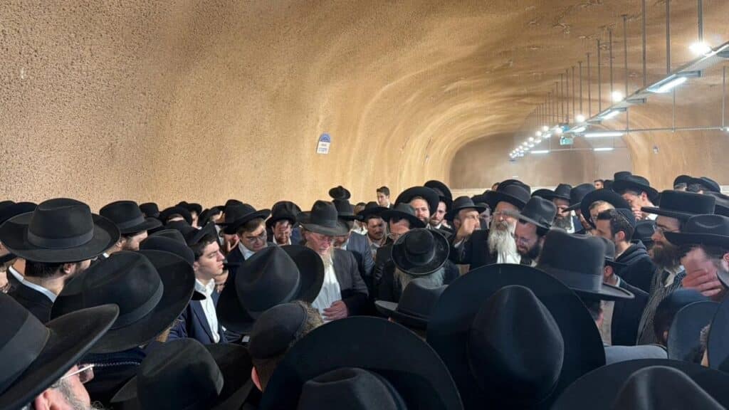 מסע הלוויה קורע הלב של אברהם ישעיהו שפיגל ז"ל
