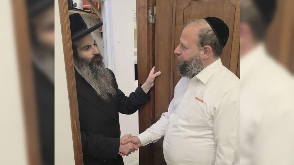 איצקוביץ': התפילה של המקובל והסודות החסויים של גפני