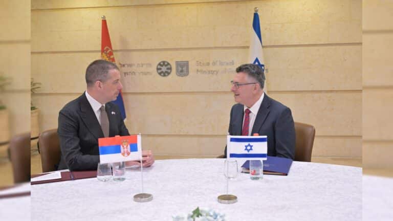 סער מאשים: ממשלת לבנון לא נוקפת אצבע