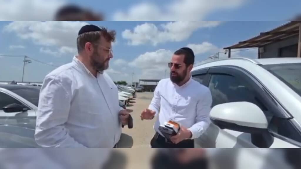 איצקוביץ': לקראת סולחה? הפגישה של ראש העיר עם הנכד