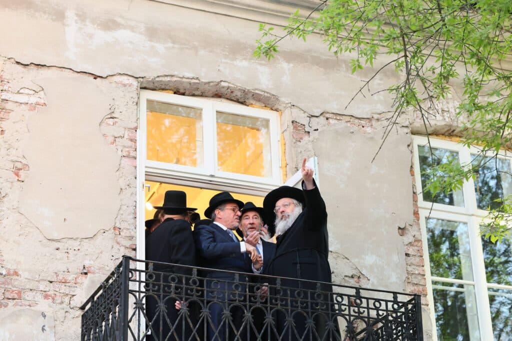 היסטוריה בגור: נגאלו דירות אדמו"רי שושלת גור בפולין