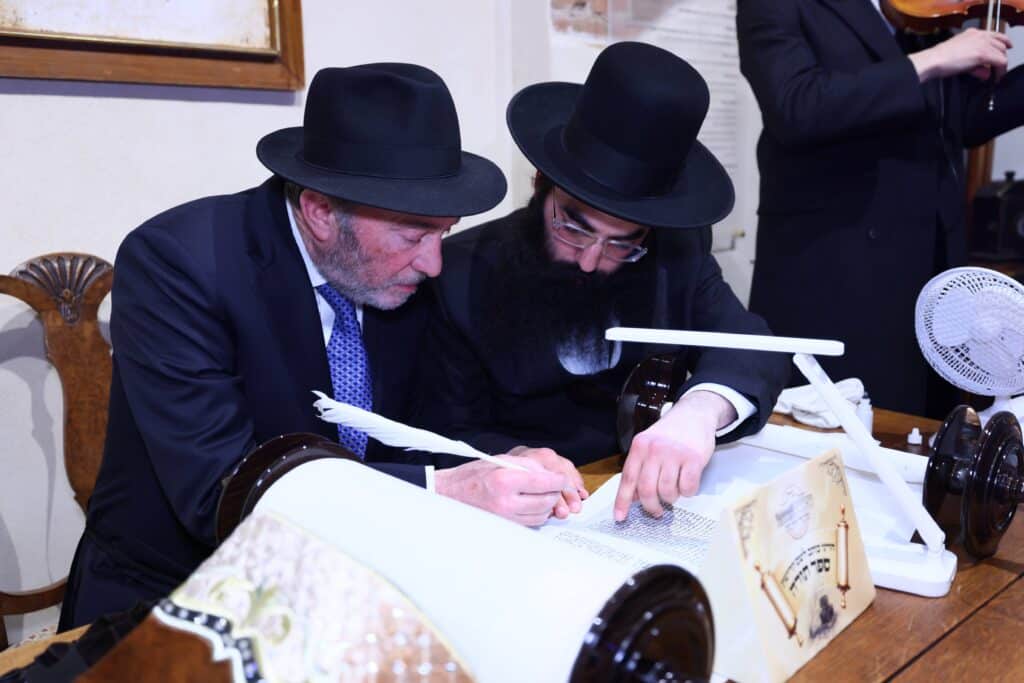 היסטוריה בגור: נגאלו דירות אדמו"רי שושלת גור בפולין