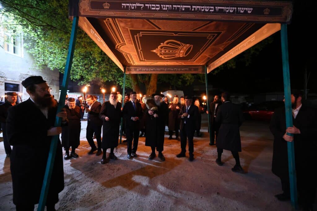 היסטוריה בגור: נגאלו דירות אדמו"רי שושלת גור בפולין