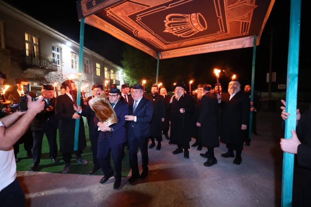 היסטוריה בגור: נגאלו דירות אדמו"רי שושלת גור בפולין