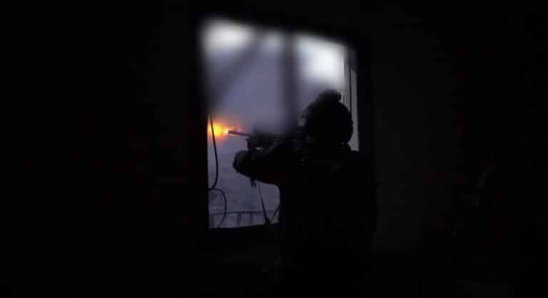 צפו בתיעוד: כך נראים רגעי חיסול המחבלים בקרב בדרום לבנון