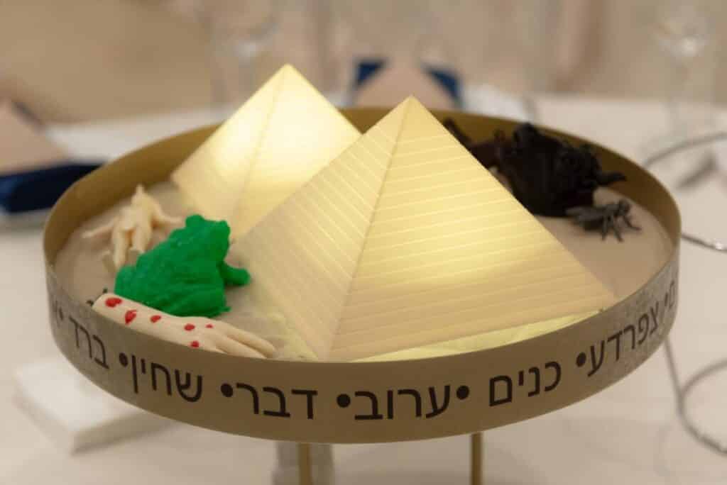 אלפים הסבו בלילי הסדר המפוארים במוסקבה