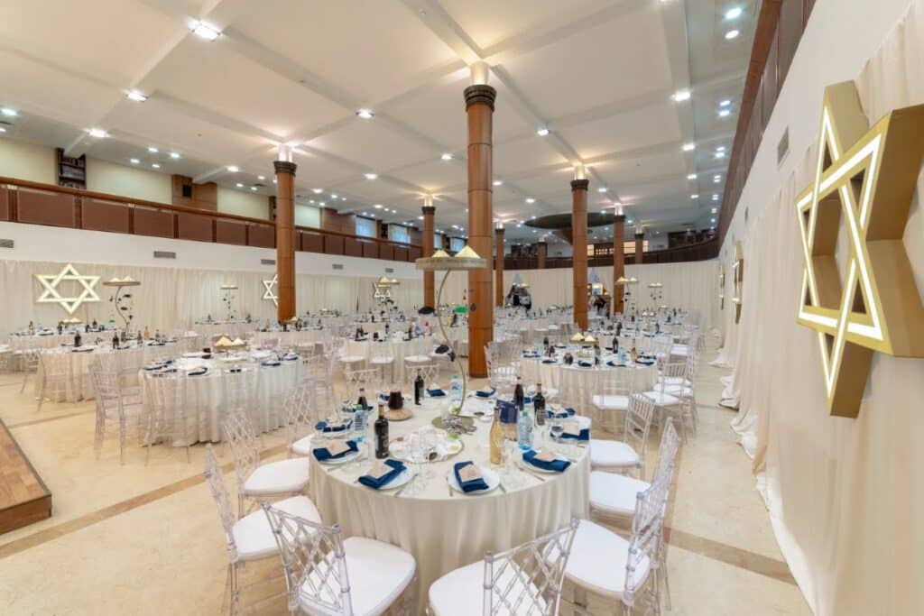 אלפים הסבו בלילי הסדר המפוארים במוסקבה