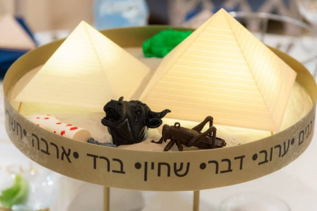 אלפים הסבו בלילי הסדר המפוארים במוסקבה