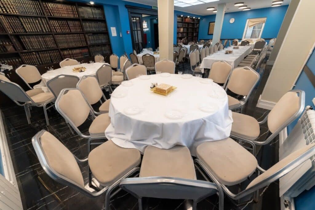 אלפים הסבו בלילי הסדר המפוארים במוסקבה