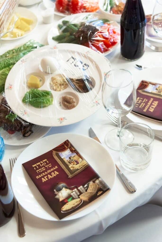 אלפים הסבו בלילי הסדר המפוארים במוסקבה