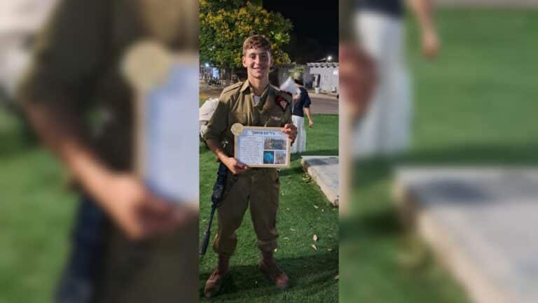 הלוחמים פשטו על הכפר הסוני: לוחם מגלן נפל בלבנון מירי דו"צ