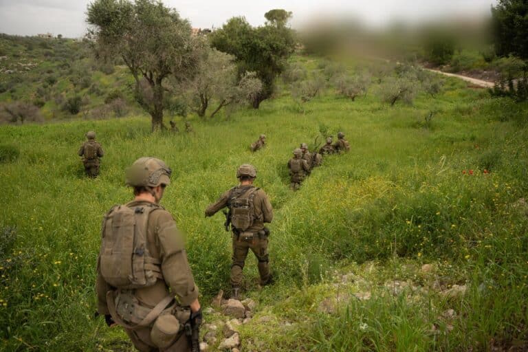 לוחם צה"ל נפצע קשה מנפילת רחפן נפץ בדרום לבנון