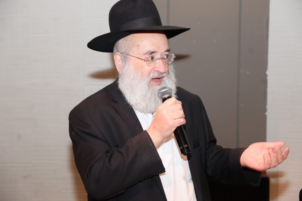 נער בר המצווה הפתיע בדרשה על אילון מאסק והמאדים