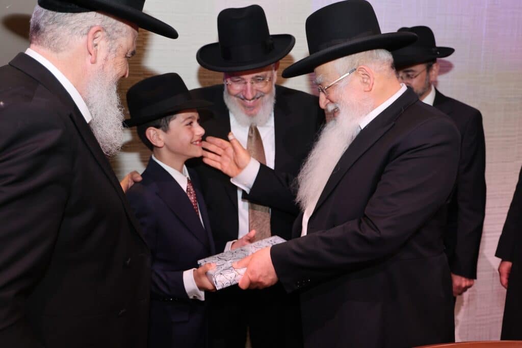 נער בר המצווה הפתיע בדרשה על אילון מאסק והמאדים