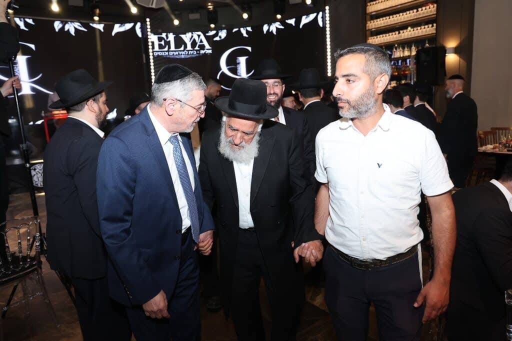 נער בר המצווה הפתיע בדרשה על אילון מאסק והמאדים