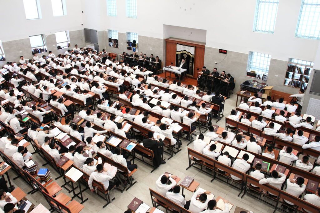 "כמו ללכת לכנסייה": המתקפה החריפה של הגר"ח פיינשטיין