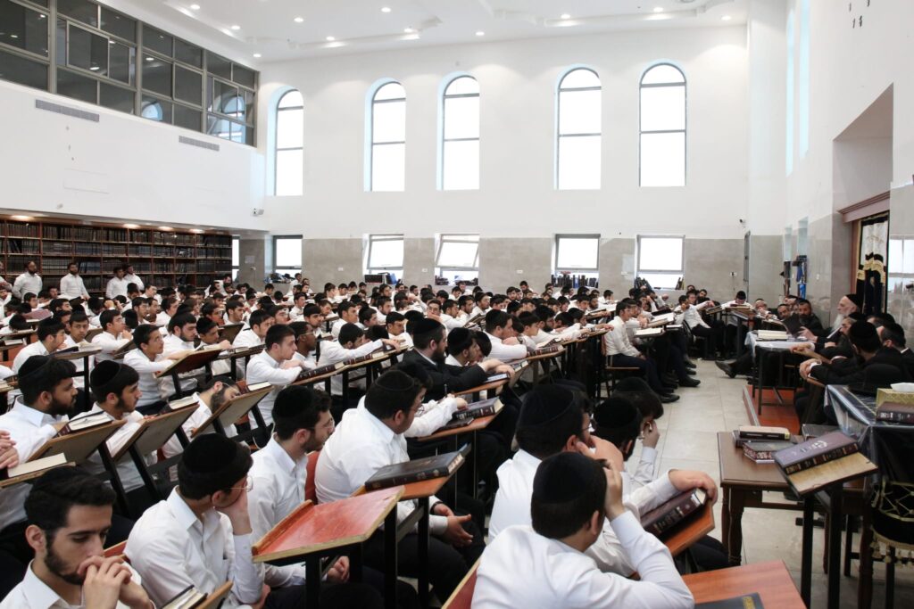 "כמו ללכת לכנסייה": המתקפה החריפה של הגר"ח פיינשטיין