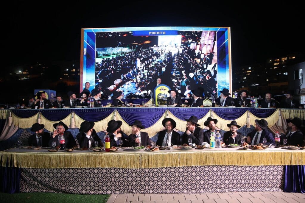 הכנסת ספר תורה והנחת אבן הפינה לקריית התורה "מגדל עוז"