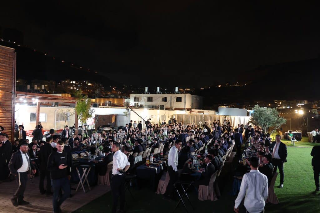 הכנסת ספר תורה והנחת אבן הפינה לקריית התורה "מגדל עוז"