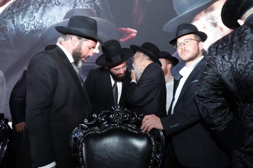 הכנסת ספר תורה והנחת אבן הפינה לקריית התורה "מגדל עוז"