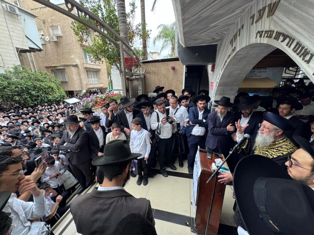 אלפים ליוו למנוחות את הפוסק השקדן; הראשונים לציון ספדו