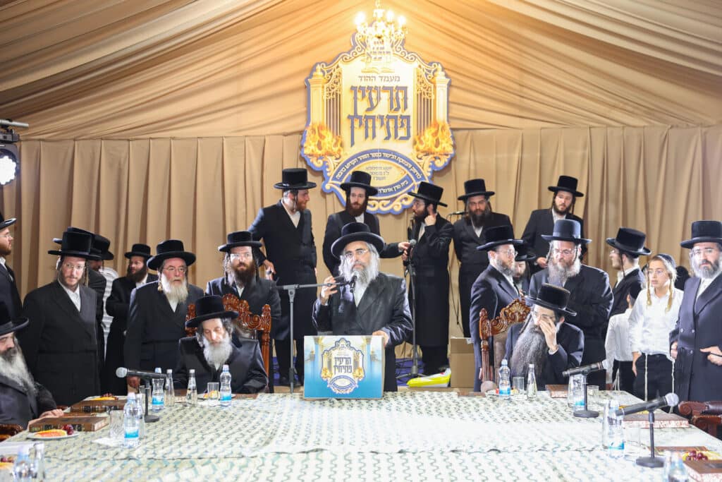 גלריה: אסיפת גדולי הדור במעון האדמו"ר מויזניץ לחיזוק הזוהר
