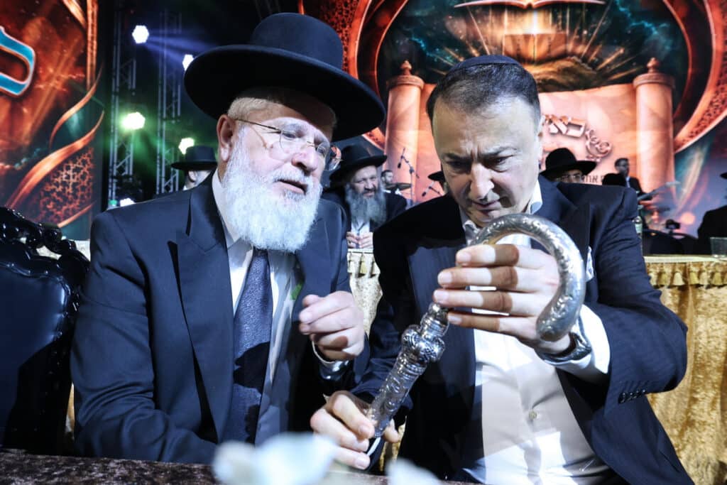מיליונים חולקו בבנייני האומה: המעמד של עולם התורה הבוכרי