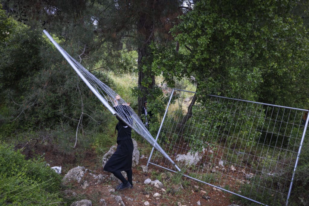 תיעוד: כך נראה מסע הרבבות לעבר ציון הרשב"י במירון
