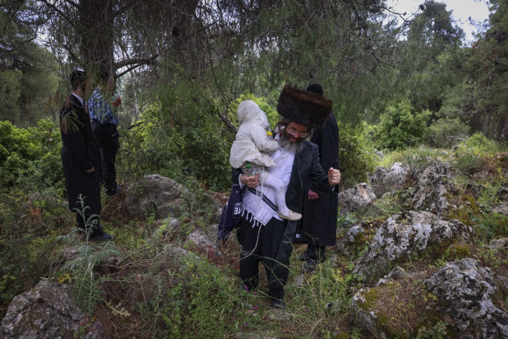 תיעוד: כך נראה מסע הרבבות לעבר ציון הרשב"י במירון