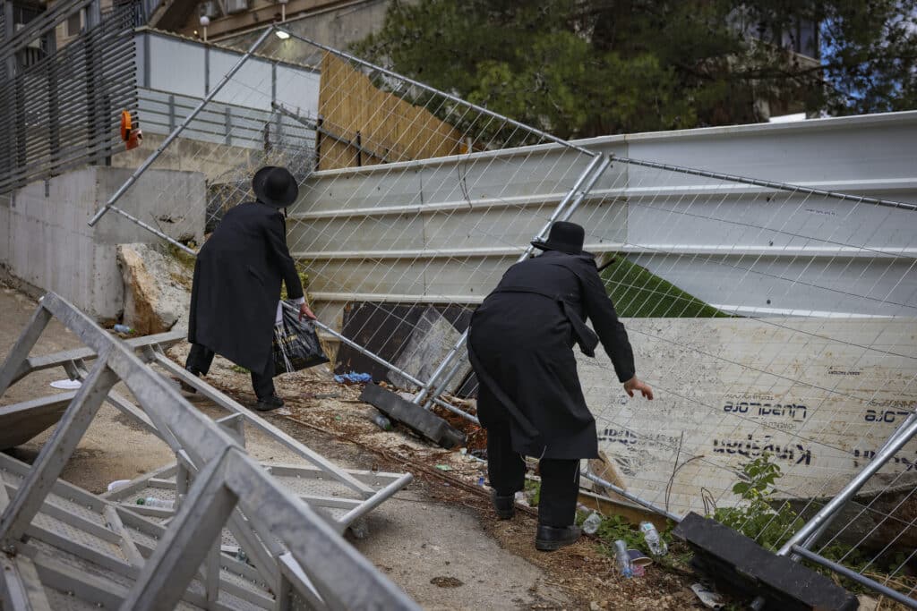 תיעוד: כך נראה מסע הרבבות לעבר ציון הרשב"י במירון