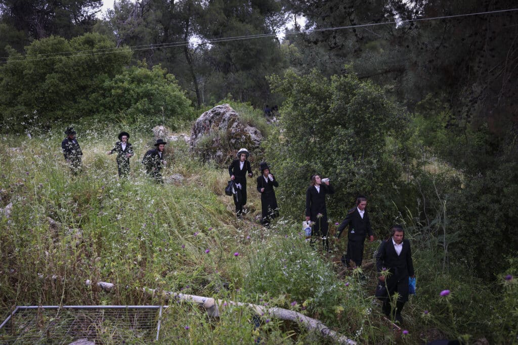 תיעוד: כך נראה מסע הרבבות לעבר ציון הרשב"י במירון